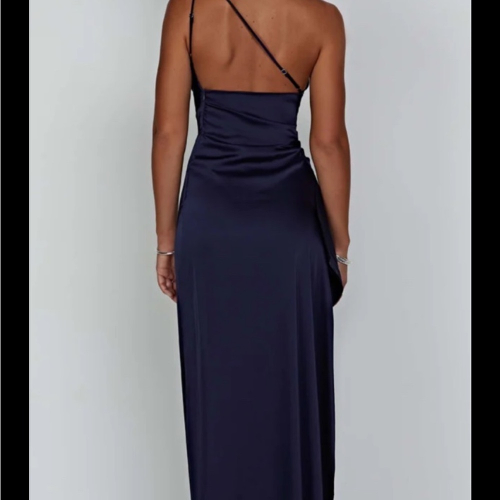 Elegant Navy One-Shoulder Maxi Dress - Picture 5 of 16